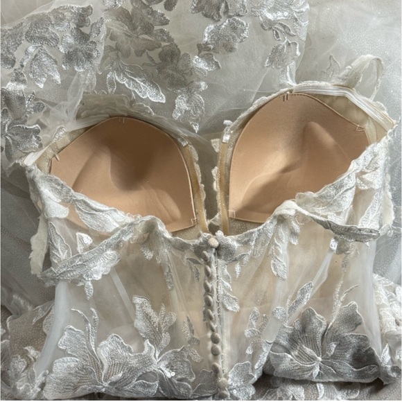 Essense if Australia, Cathedral Train Lace  Wedding Gown - Picture 5 of 12